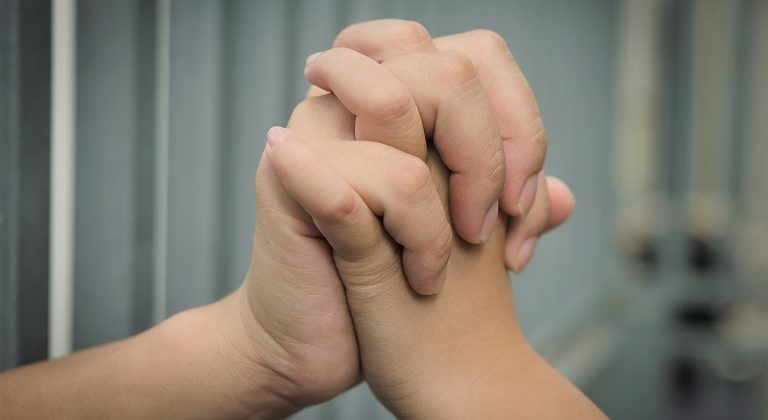 Il nuovo bando nazionale della Con i Bambini per sostenere progetti a favore dei figli minorenni di persone detenute