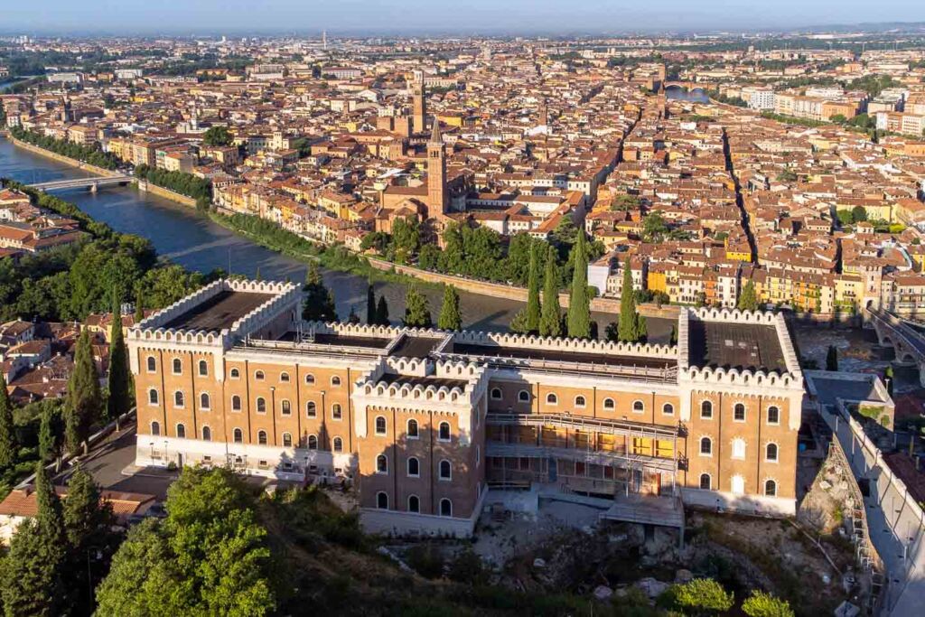 L’evento ciclo-culturale, organizzato da Fondazione Cariverona in collaborazione con l’associazione Archeonaute e Fiab Verona, è in programma per domenica 8 ottobre