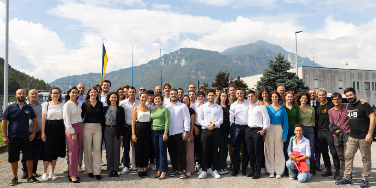 Foto di gruppo al termine dell'evento Upskill di Belluno