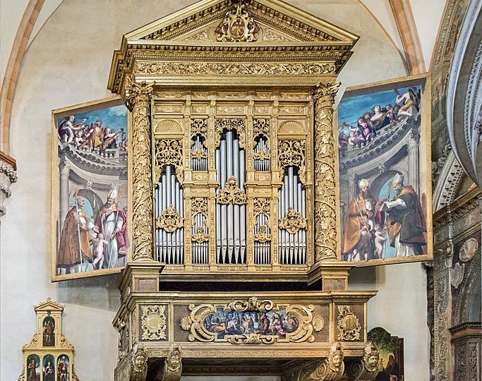 Duomo (Verona) - Interior - Nave left part - organ
