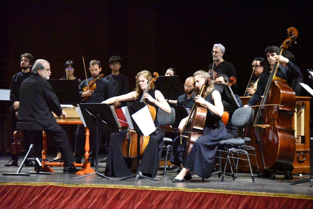 I concerti di Natale dell’orchestra giovanile Frau Musika si terranno mercoledì 20 dicembre a Belluno, giovedì 21 a Vicenza e venerdì 22 a Verona: protagonisti due capolavori sacri della musica barocca
