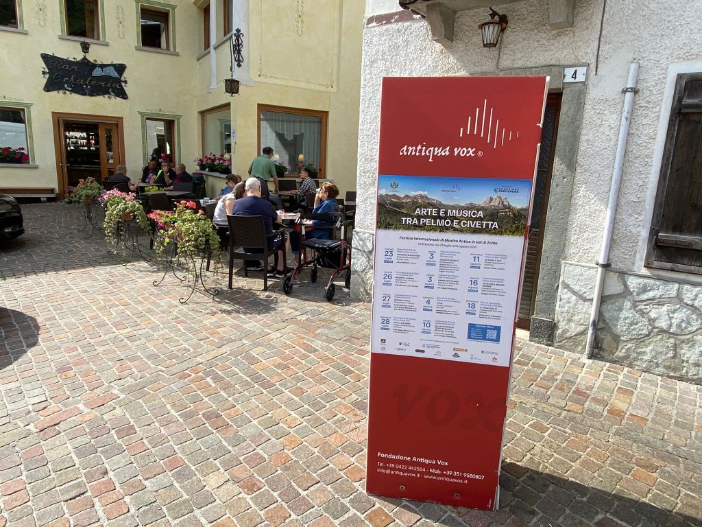 Il festival, giunto alla settima edizione, valorizza i tesori della Val di Zoldo attraverso un ricco programma di concerti, conferenze ed eventi collaterali tra luglio e agosto