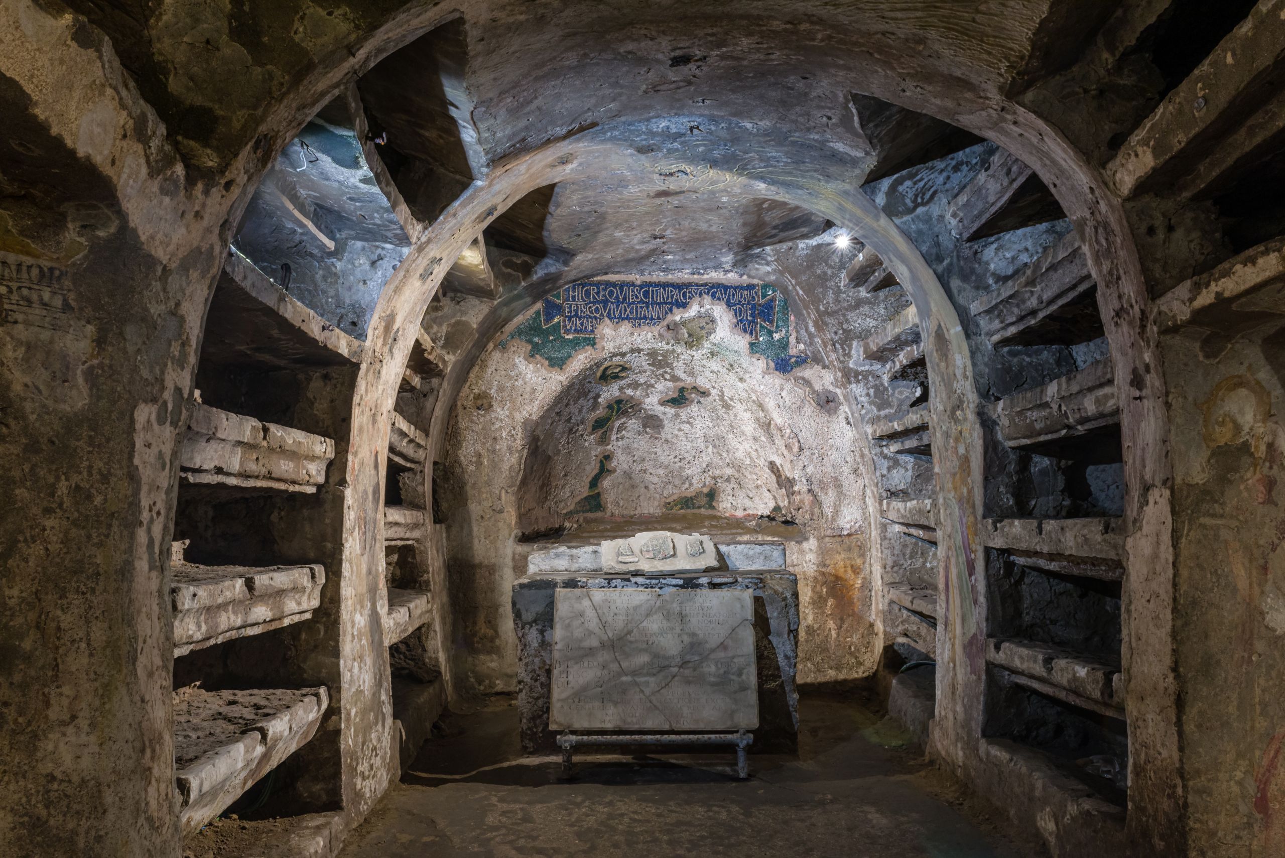 Napoli: Catacomba di San Gaudiosoph: Roberto Della Noce