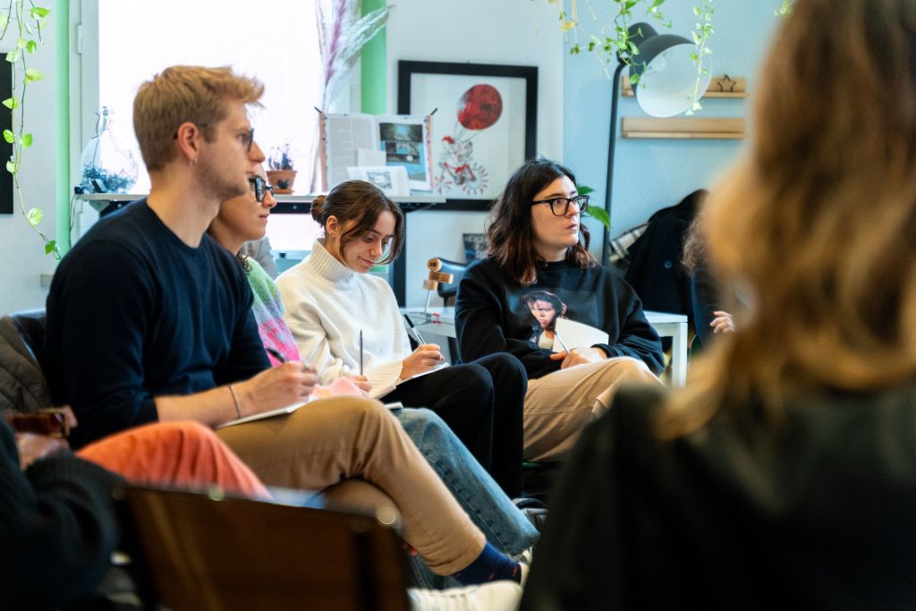 Un percorso gratuito, realizzato con Upskill 4.0, per accompagnare dieci enti non profit di Verona, Vicenza, Belluno e Mantova alla scoperta dell’AI e delle sue applicazioni concrete nei processi organizzativi e nei servizi alla persona