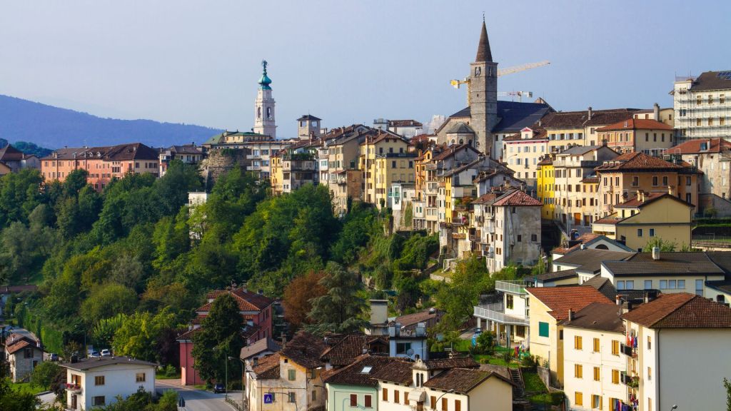 Venerdì 24 luglio, a Palazzo Fulcis, un incontro aperto al territorio per presentare opportunità, strumenti e iniziative promosse dalla Fondazione. Nella stessa giornata si riunirà in città anche il Consiglio di Amministrazione